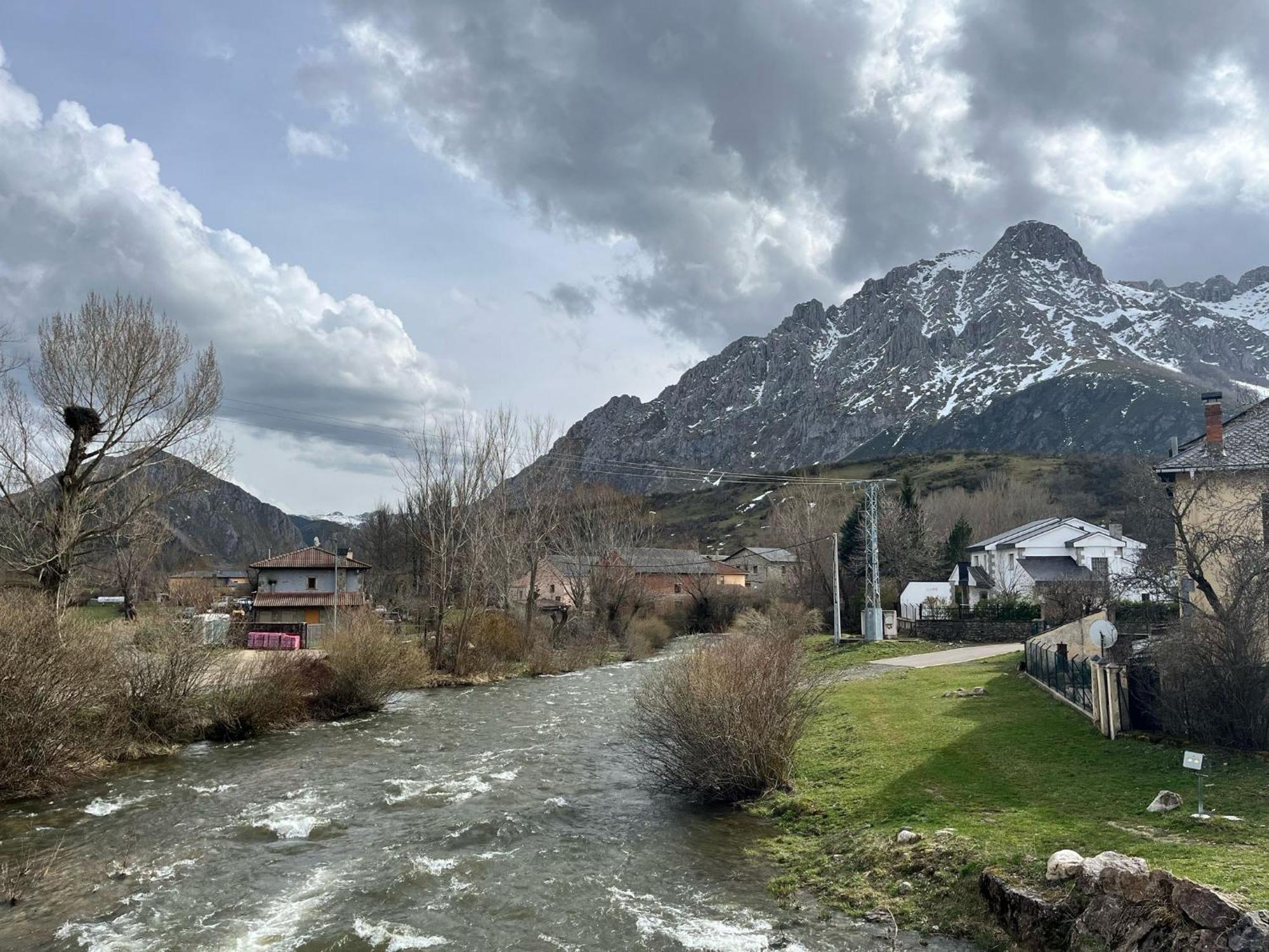 Casas Rurales Cuatro Valles Naredo de Fenar Екстер'єр фото