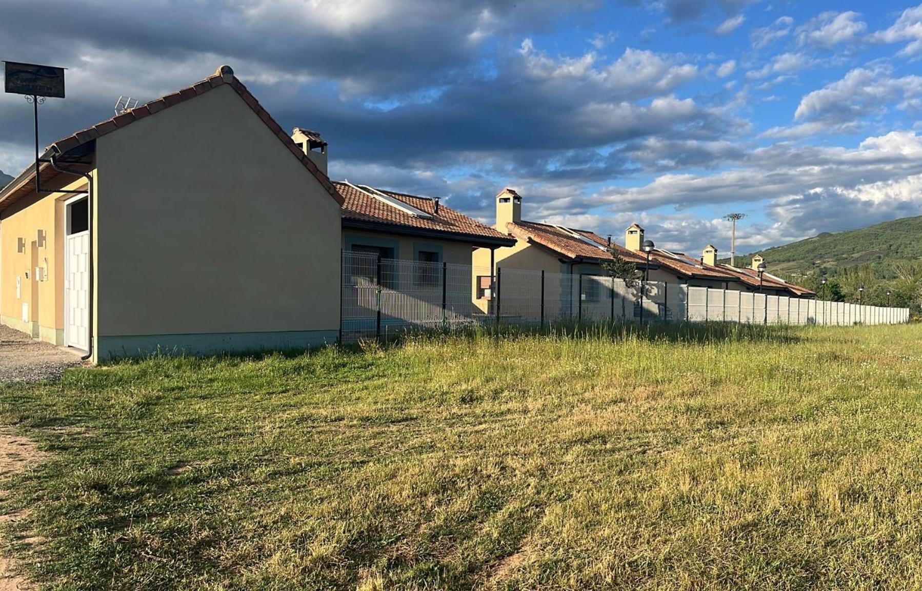 Casas Rurales Cuatro Valles Naredo de Fenar Екстер'єр фото